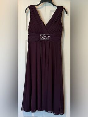 Jessica Howard Plum Sleeveless Chiffon Midi Dress with Beaded Waist